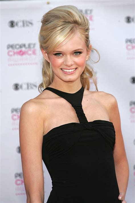 sara paxton|More.